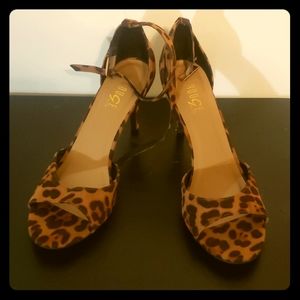 Leopard Print Heels (sz 11)